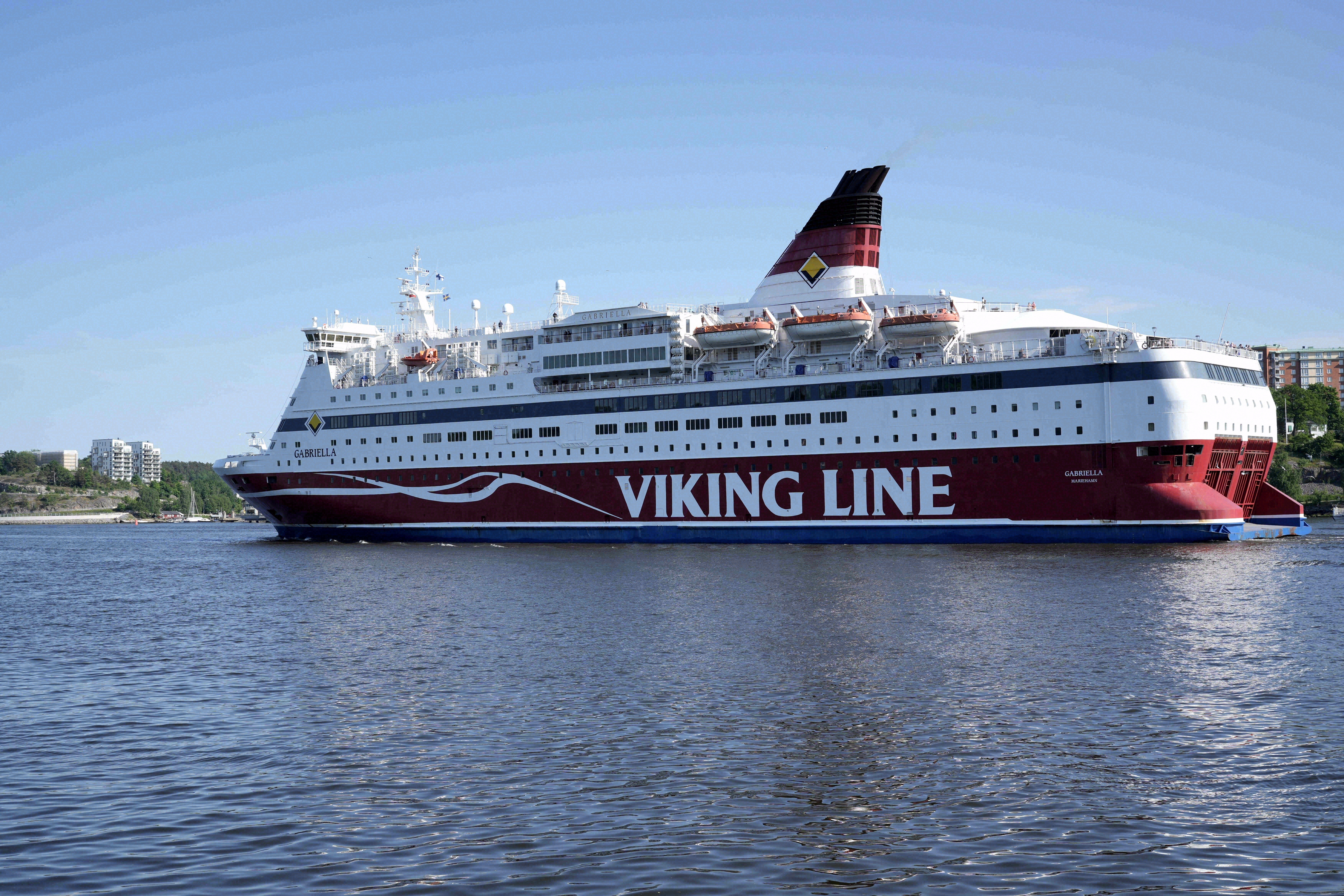 Viking Line-færgen Gabriella ud for Stockholm - med den går turen natten over til Helsinki.